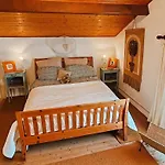 1 Bed - Sleeps 2 - Pool - Parking - Wifi Nyaraló *