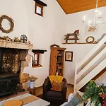 1 Bed - Sleeps 2 - Pool - Parking - Wifi Champniers