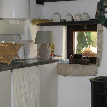 Mulberry 1 Bed Sleeps 2 Pool & Garden * Champniers (Charente)