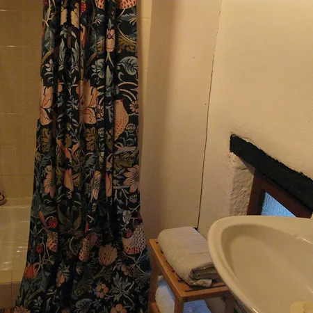 Дом отдыха Mulberry 1 Bed Sleeps 2 Pool & Garden Champniers (Charente)