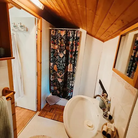 1 Bed - Sleeps 2 - Pool - Parking - Wifi בית נופש Champniers (Charente)